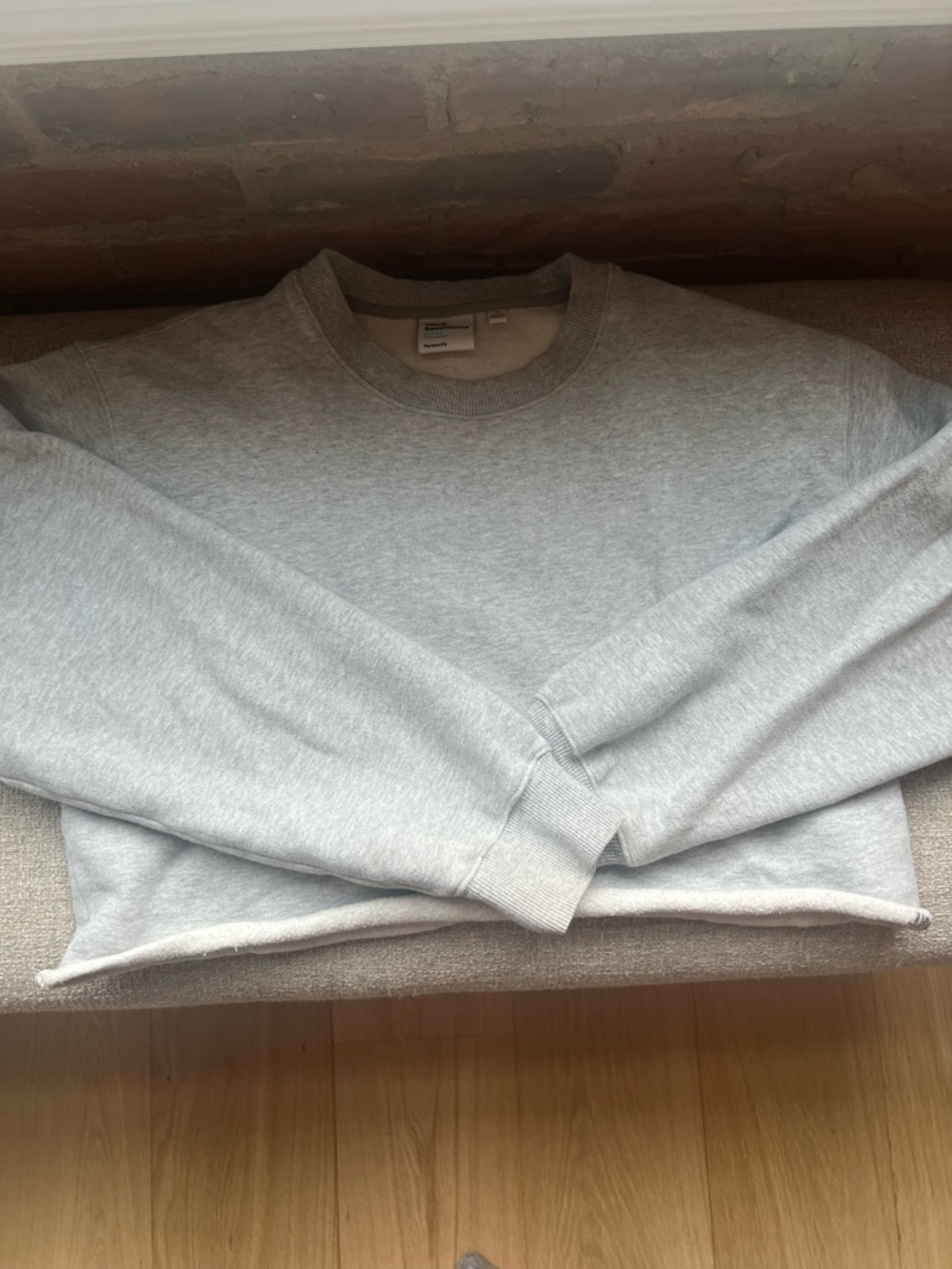 TNT cropped sweateece- Light Gray